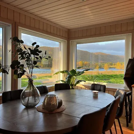 Geilotunet - Perfekt Beliggenhet, Sentralt, Langs Elven, 6 Personer Apartment Geilo