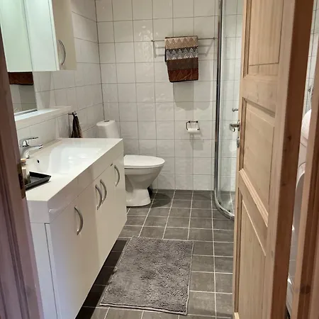 Appartement Geilotunet - Perfekt Beliggenhet, Sentralt, Langs Elven, 6 Personer Geilo